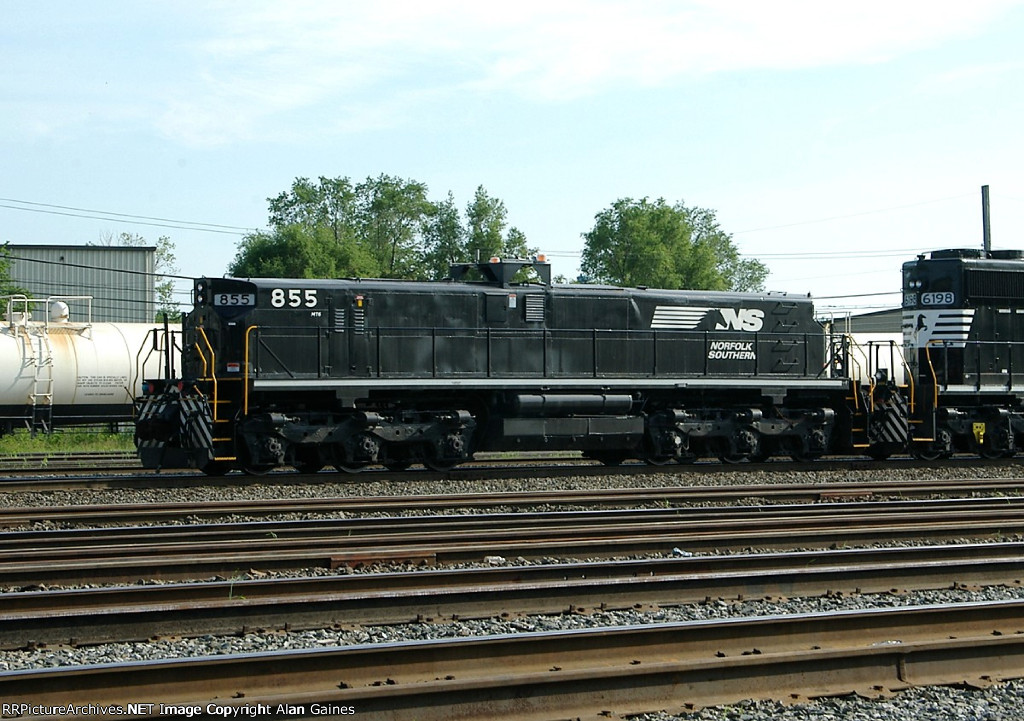 NS 855